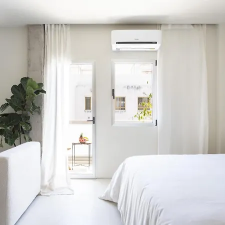 Apartment Home2book Design In Cruz Center *