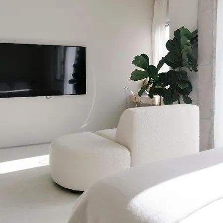 Home2book Design In Cruz Center Apartment